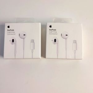 *SEALED* Apple Earpods Wired with Lightning Connector Lot of 2